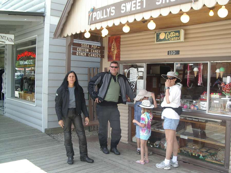SweetShopatGrandLake.jpg