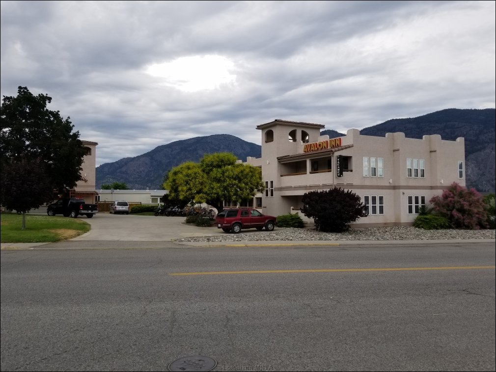 AvolonInnOsoyoosBCResized_20190616_175700.jpeg