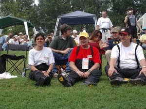 SpectatorsAtTurn2thb.JPG 300x225
