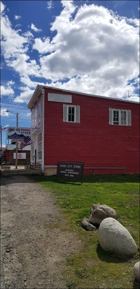 Cooke City General Store p3 (83K)