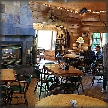CHPT3LochsaLodge.jpg