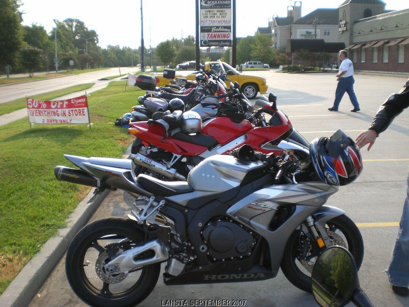 BikesatStarbucks.jpg